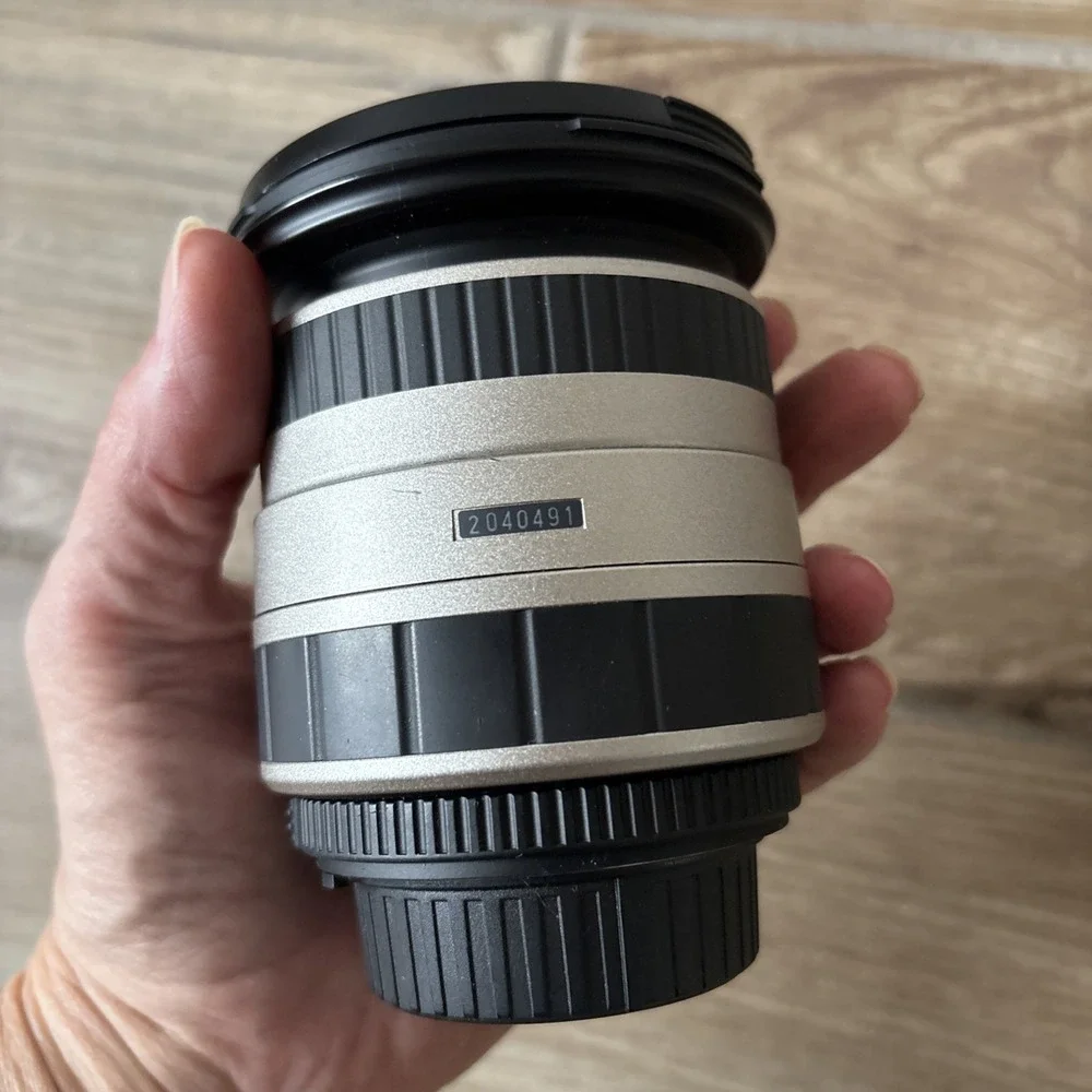 Sigma AF 28-200mm f3.8-5.6 UC Aspherical lens for Nikon Mount AF, Boxed, Compact